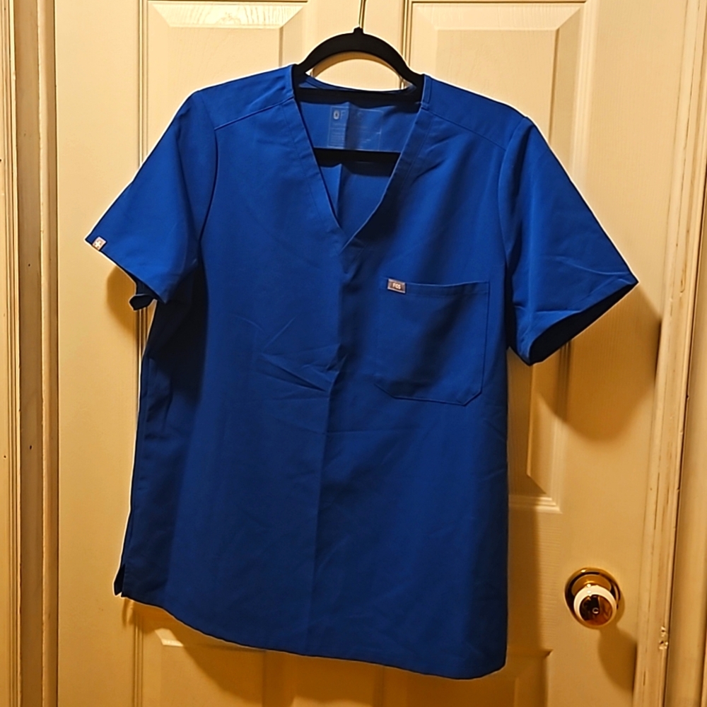 Figs Blue scrub top
